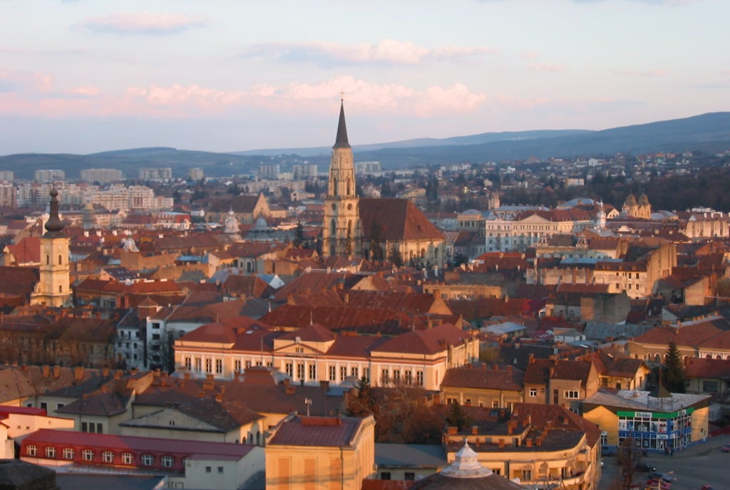 Luftaufnahme von Cluj Napoca in Rumänien von Alexmandru via Wikipedia
